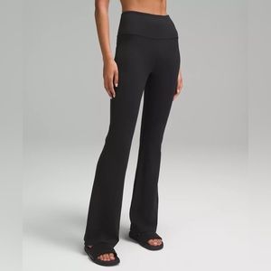 Lululemon Groove Super-High-Rise Flared Pant Nulu size 2 black
